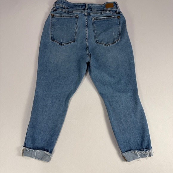 Judy Blue Jeans 16W Embroidered Sunflower Cuffed Ankle Light Wash Denim - Picture 2 of 9